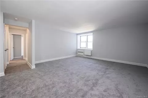 4 Sadore Ln #5Z, Yonkers, NY 10710