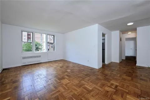 3 Sadore Ln #2A, Yonkers, NY 10710