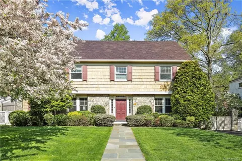 15 Forest Ln, Scarsdale, NY 10583