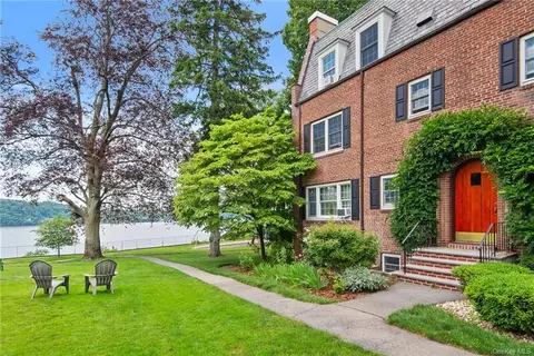 765 N Broadway #9A, Greenburgh, NY 10706