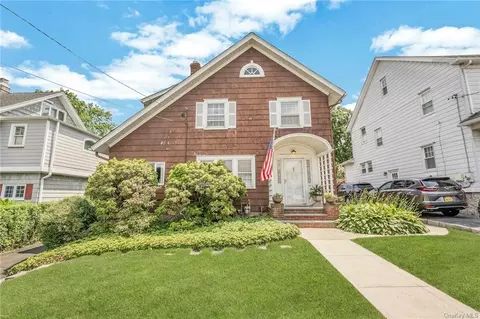 30 Otsego Ave, New Rochelle, NY 10804