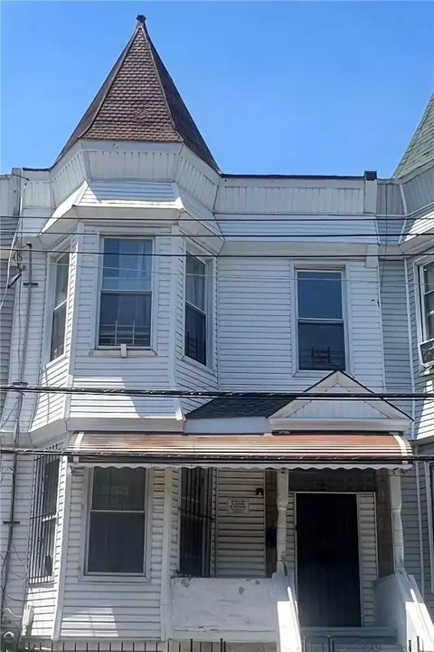 1049 Trinity Ave, New York, NY 10456