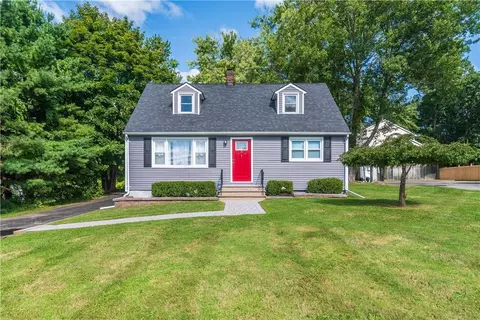36 Mid Oaks St, Monroe, NY 10950
