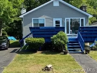 9 Decker St, South Fallsburg, NY 12779