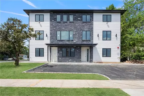 19 Stonehouse Dr, Ramapo, NY 10977