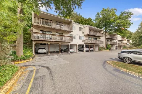 23 Hillside Ter #F, White Plains, NY 10601