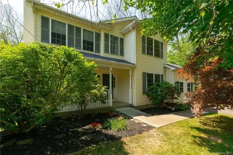 47 Inwood Ave, Poughkeepsie, NY 12601