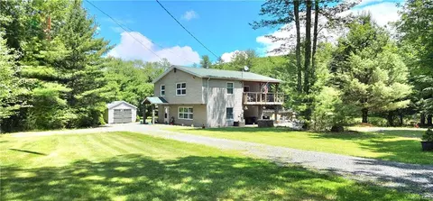12 Todd Rd, Woodbourne, NY 12788