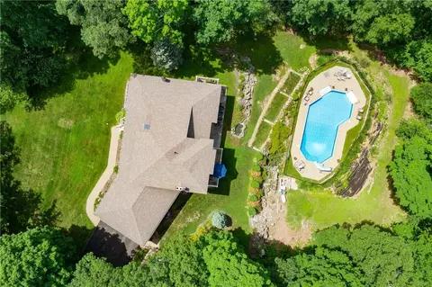 265 Woodmont Rd, East Fishkill, NY 12533