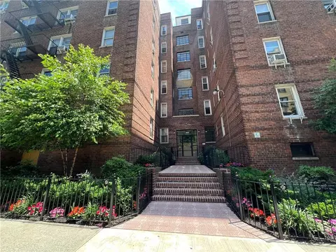 2080 Barnes Ave #5D, New York, NY 10462