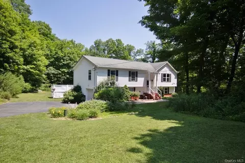 950 Route 211 W, Wallkill, NY 10940