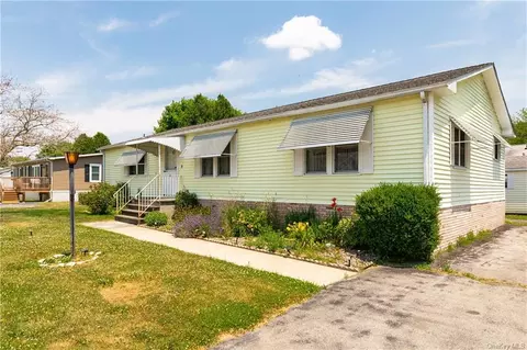 63 Carole Ct, Hyde Park, NY 12538