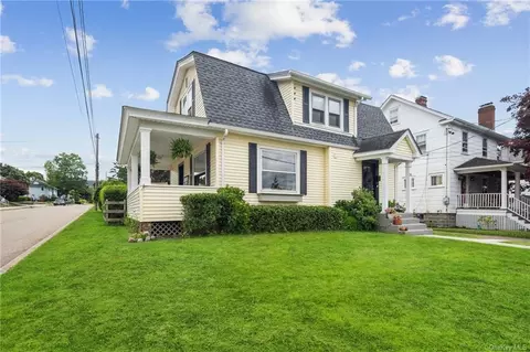 28 Dutchess Ter, Beacon, NY 12508