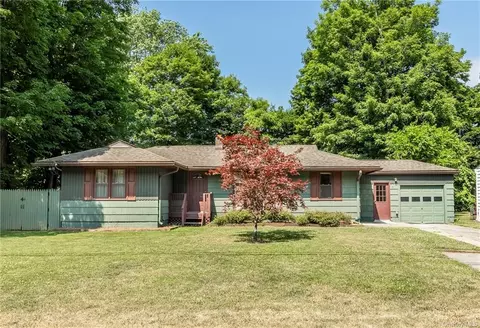 5 Mapleview Rd, La Grange, NY 12603