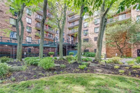 50 Columbus Ave #205, Eastchester, NY 10707