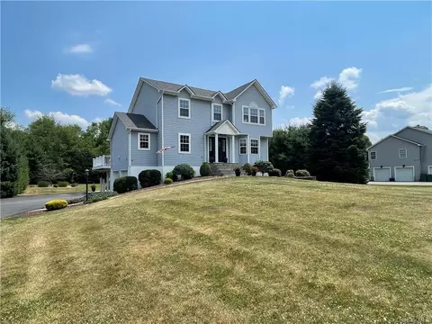 23 Secor Ln, East Fishkill, NY 12533