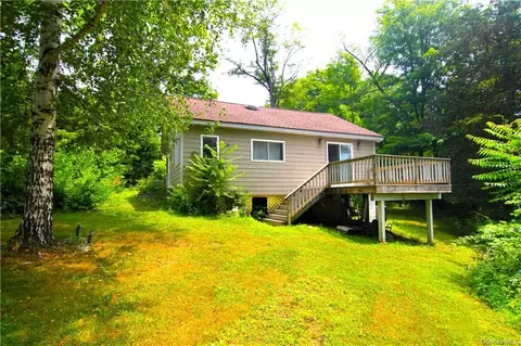 191 Sylvan Lake Rd #35, Beekman, NY 12533
