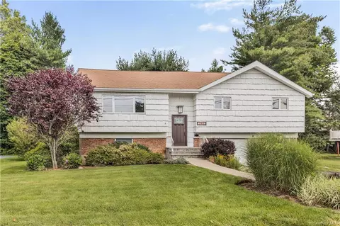 29 Victoria Rd, Greenburgh, NY 10502