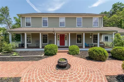 87 Wendy Dr, Union Vale, NY 12570