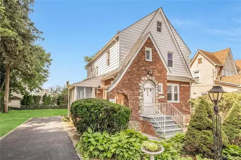 33 Crestmont Ave, Yonkers, NY 10704