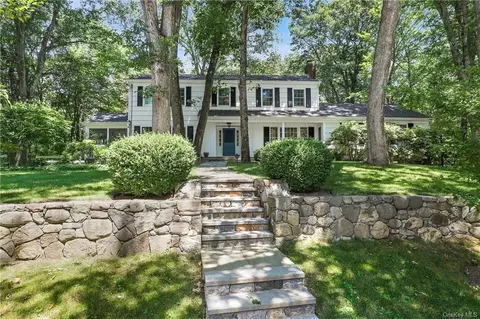 20 Buck Hill Ln, Pound Ridge, NY 10576