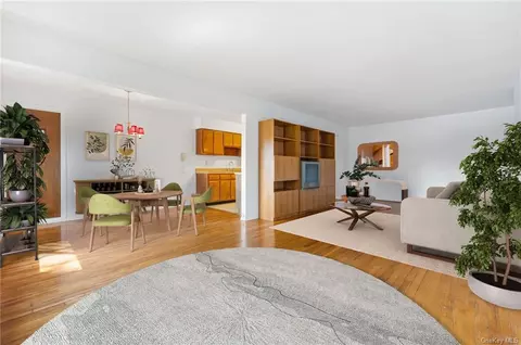 4 W Lawrence Park Dr #9, Orangetown, NY 10968
