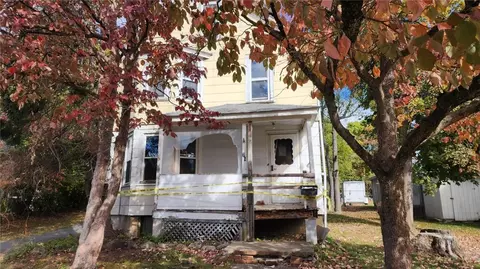 76 Poplar St, Newburgh, NY 12550
