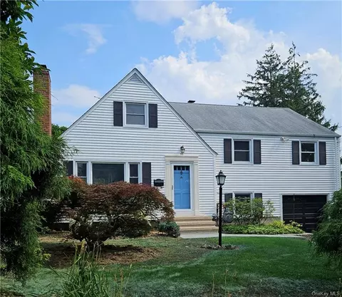 22 Burdsall Dr, Rye, NY 10573