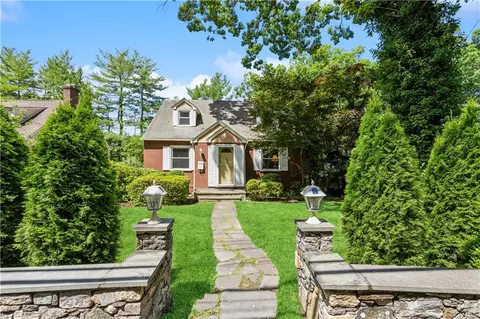 1373 Weaver St, Scarsdale, NY 10583