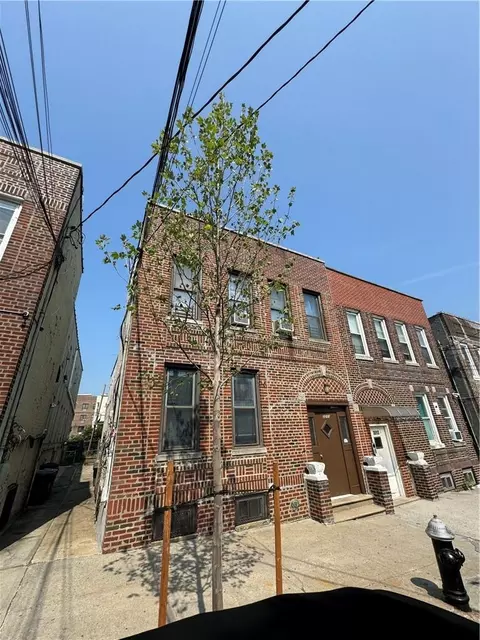 3011 Matthews Ave, New York, NY 10467