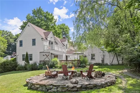 31 Highridge Rd, Mahopac, NY 10541