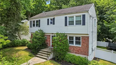 4 Chestnut Ridge Way, Greenburgh, NY 10522