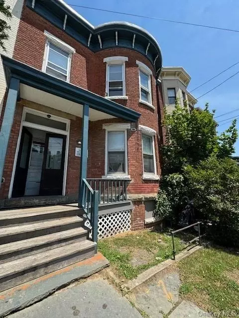 76 Benkard Ave, Newburgh, NY 12550