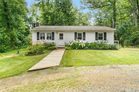 183 Riley Rd, New Windsor, NY 12553