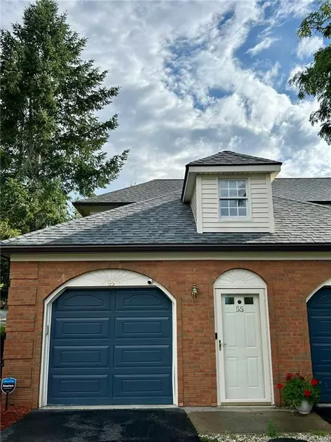 55 High Point Cir, Newburgh, NY 12550