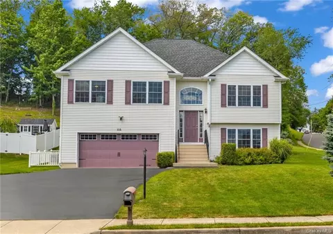 115 Logans Way, Maybrook, NY 12543