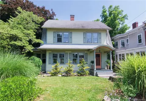 56 North St, Newburgh, NY 12550