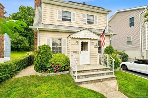 41 Corbalis Pl, Yonkers, NY 10703
