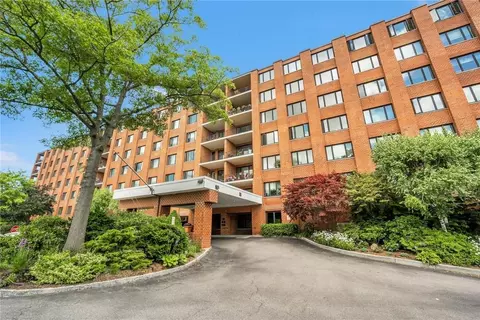 16 Rockledge Ave #2C2, Ossining, NY 10562