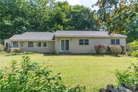 96 Tinker Town Rd, Dover Plains, NY 12522