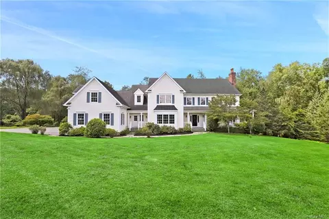 107 Stone Bridge Ln, Bedford Hills, NY 10507