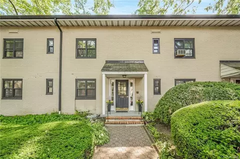 36 Manchester Rd #D-1, Eastchester, NY 10709