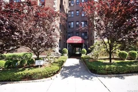 312 Main St #4E, White Plains, NY 10601