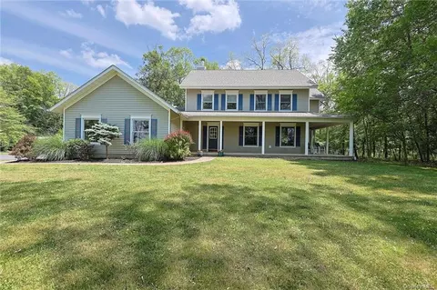 346 Gardnerville Rd, Wawayanda, NY 10958