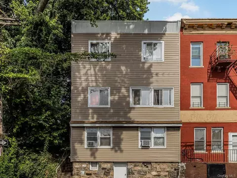 28 Montague St, Yonkers, NY 10703
