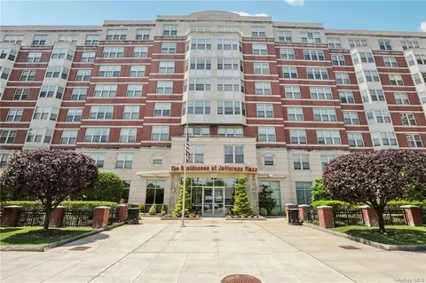 300 Mamaroneck Ave #619, White Plains, NY 10605