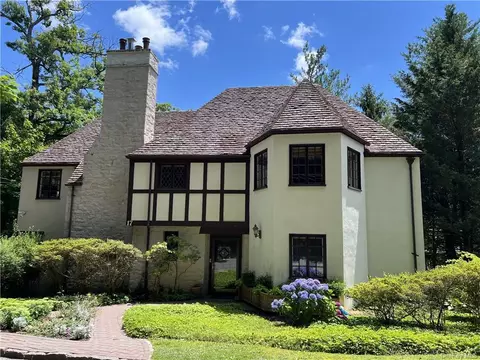 17 Wyndham Rd, Greenburgh, NY 10583