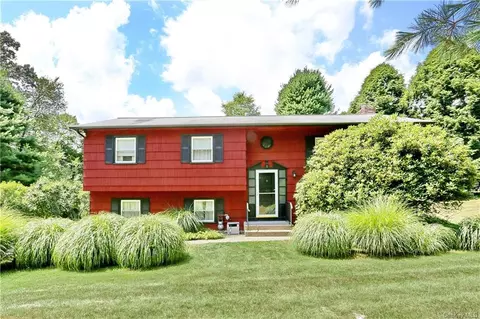 9 Augur Rd, Ramapo, NY 10901