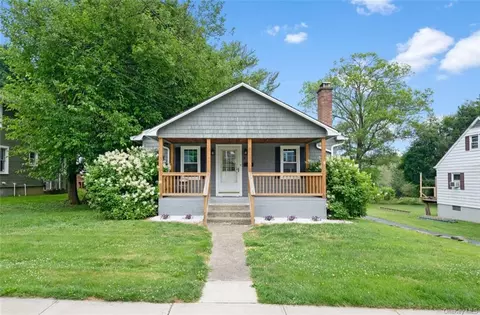 31 Highland Ave, Walden, NY 12586