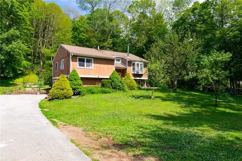 2740 Route 82, La Grange, NY 12569